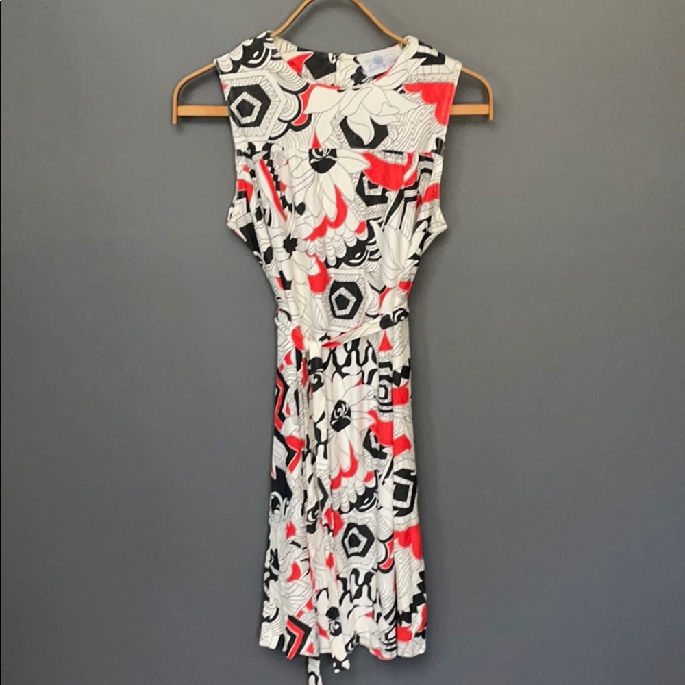 Vintage 1960’s Patterned Dress w/Belt